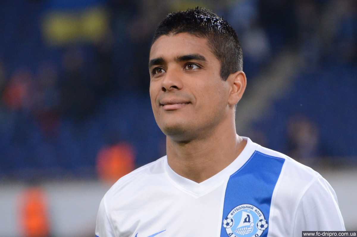 Олимпик Д - Днепр 0:1. Лео Матос