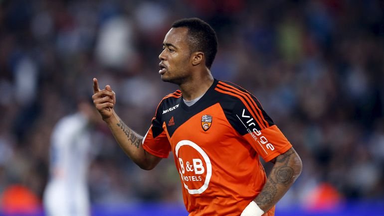 Тоттенхэм - Астон Вилла 2:1. Айю